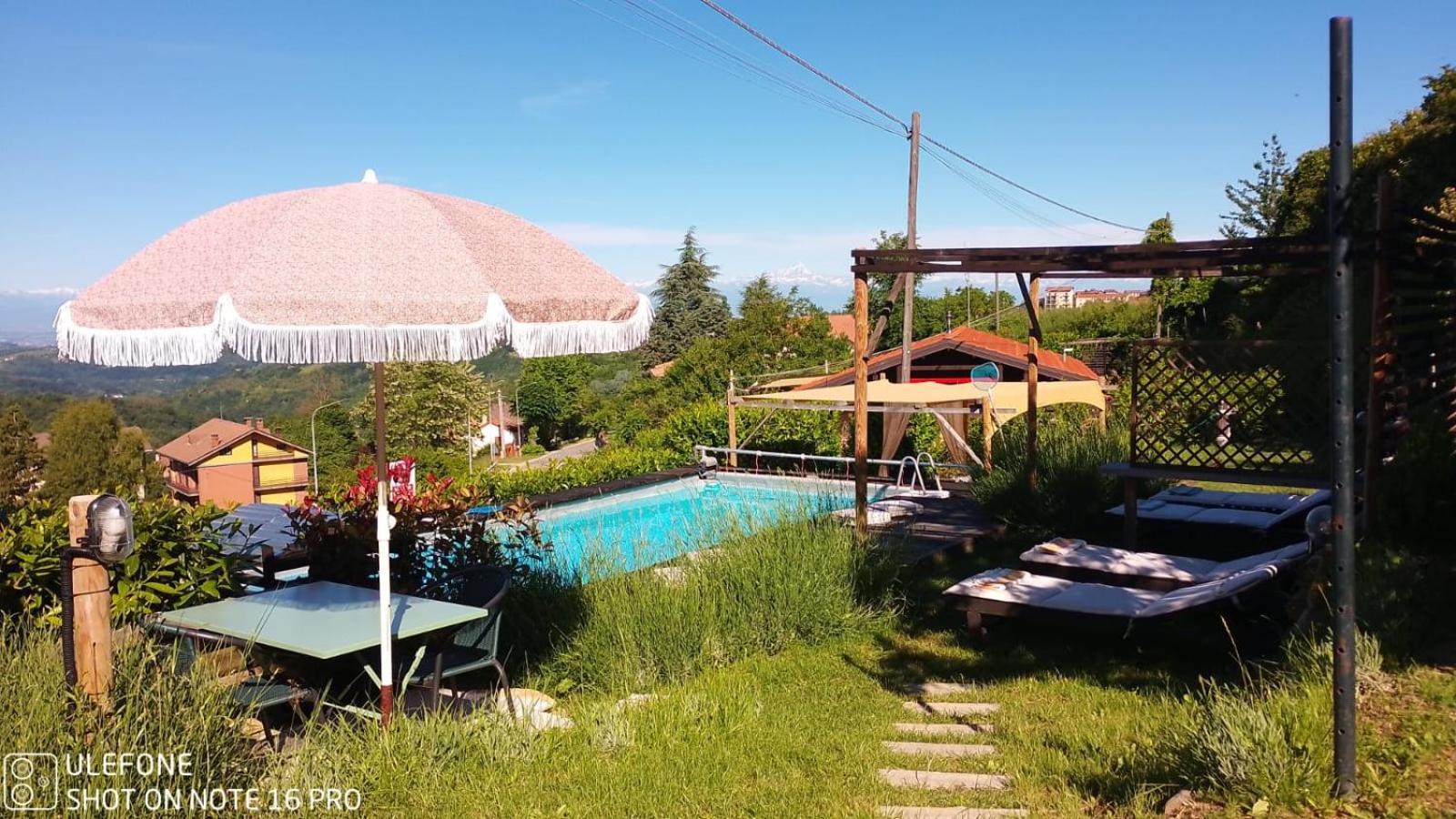 Bed and Breakfast La Tana Dello Scoiattolo - Adults Only Murazzano  Exteriér fotografie